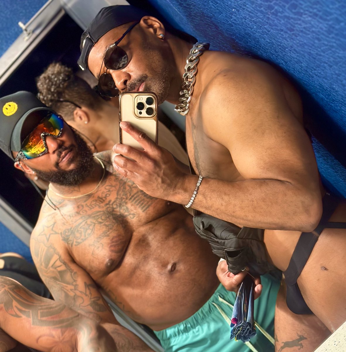 I Had to Rake’em Across the Coals tweet media