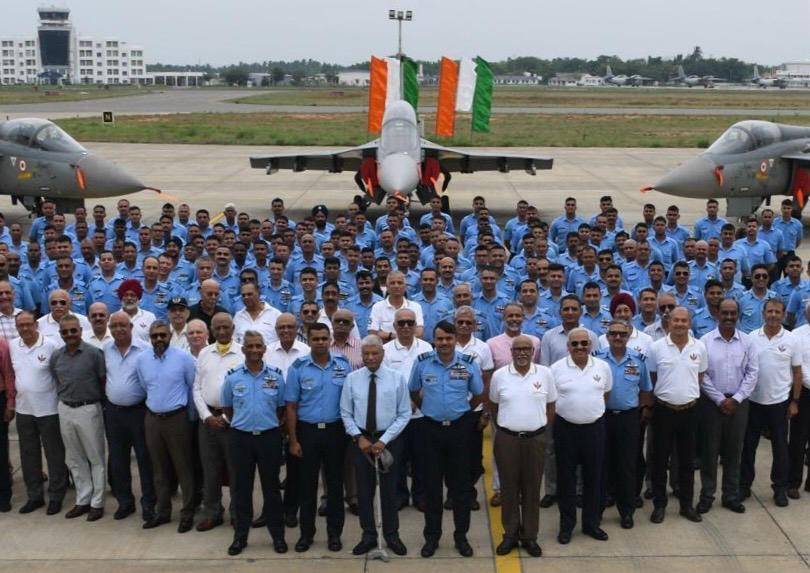 IAF's 'Flying Daggers' Honored with President's Colours IAF's 'Flying Daggers' Honored with President's Colours
