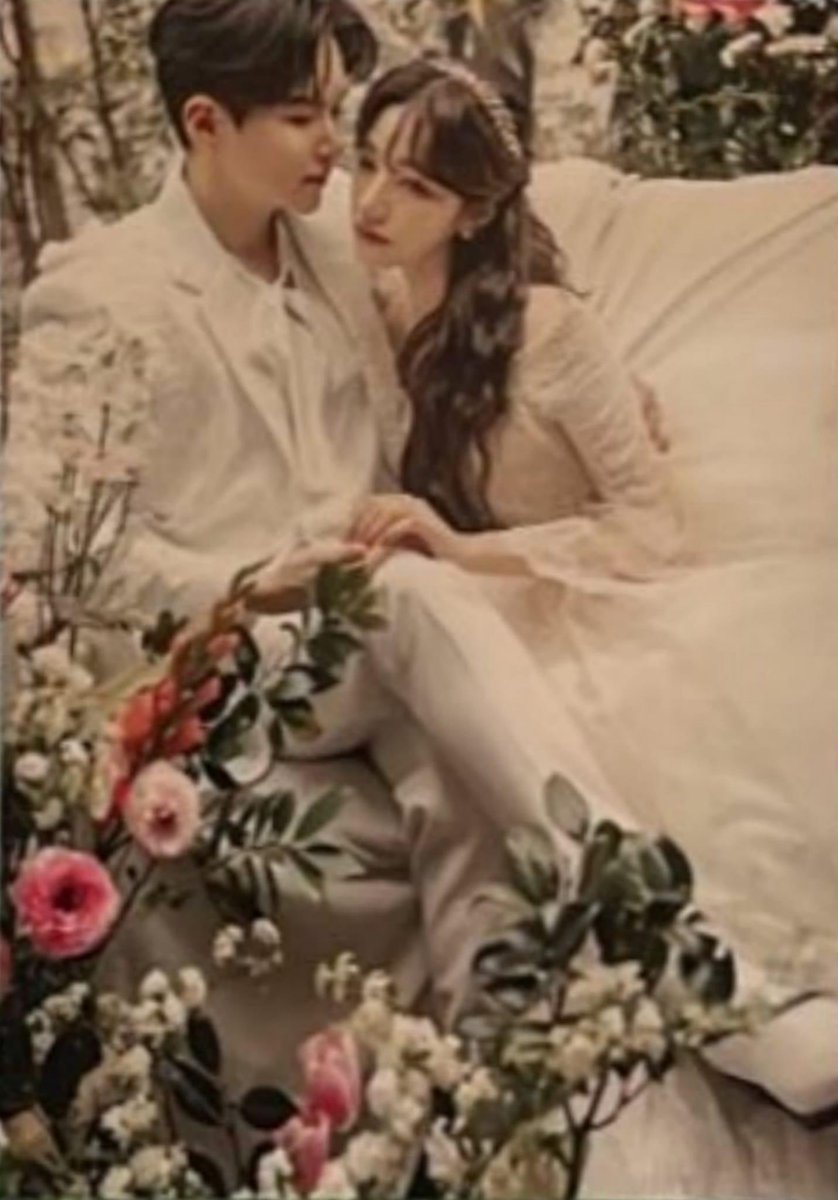 teukienickie88's tweet image. Congrats to Ryeowook and Ari!!! 
This is it!
Best wishes 😉🥳