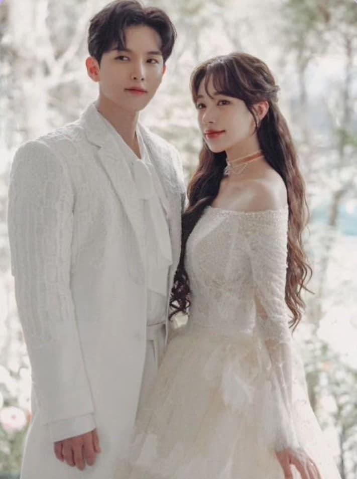 teukienickie88's tweet image. Congrats to Ryeowook and Ari!!! 
This is it!
Best wishes 😉🥳