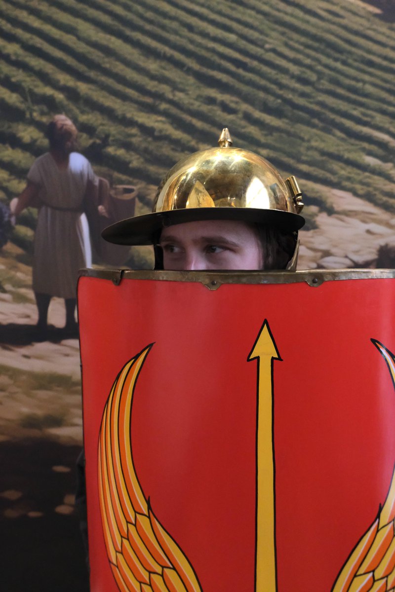 Did you know the new Lives In Our Landscape gallery will have fun opportunities to dress up? Whether you want to be an early Maidstonian, or a Roman soldier, we love this extra bit of fun in our new gallery, opening Wednesday 5 June! @kentarchaeolog1 #LivesInOurLandscape #LIOL