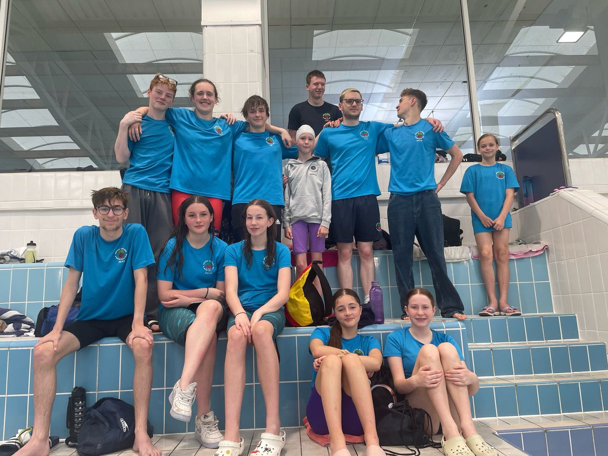 Session 3 is underway - Lots more swims and Pb’s to come!

Now we just need Archie to look at the camera 📸