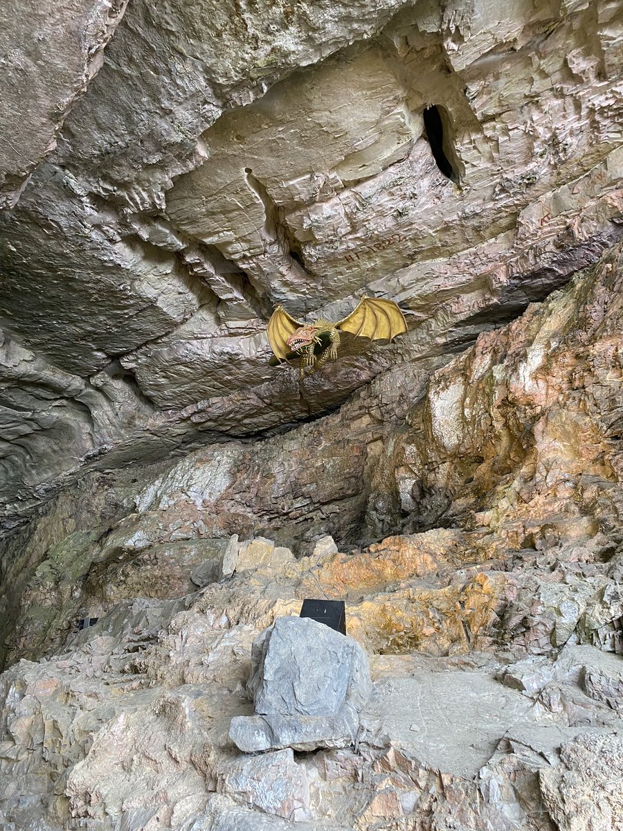 Kurzbesuch bei Sanctus Beatus, heiliggesprochen für die Vollstreckung eines Räumungsbefehls.