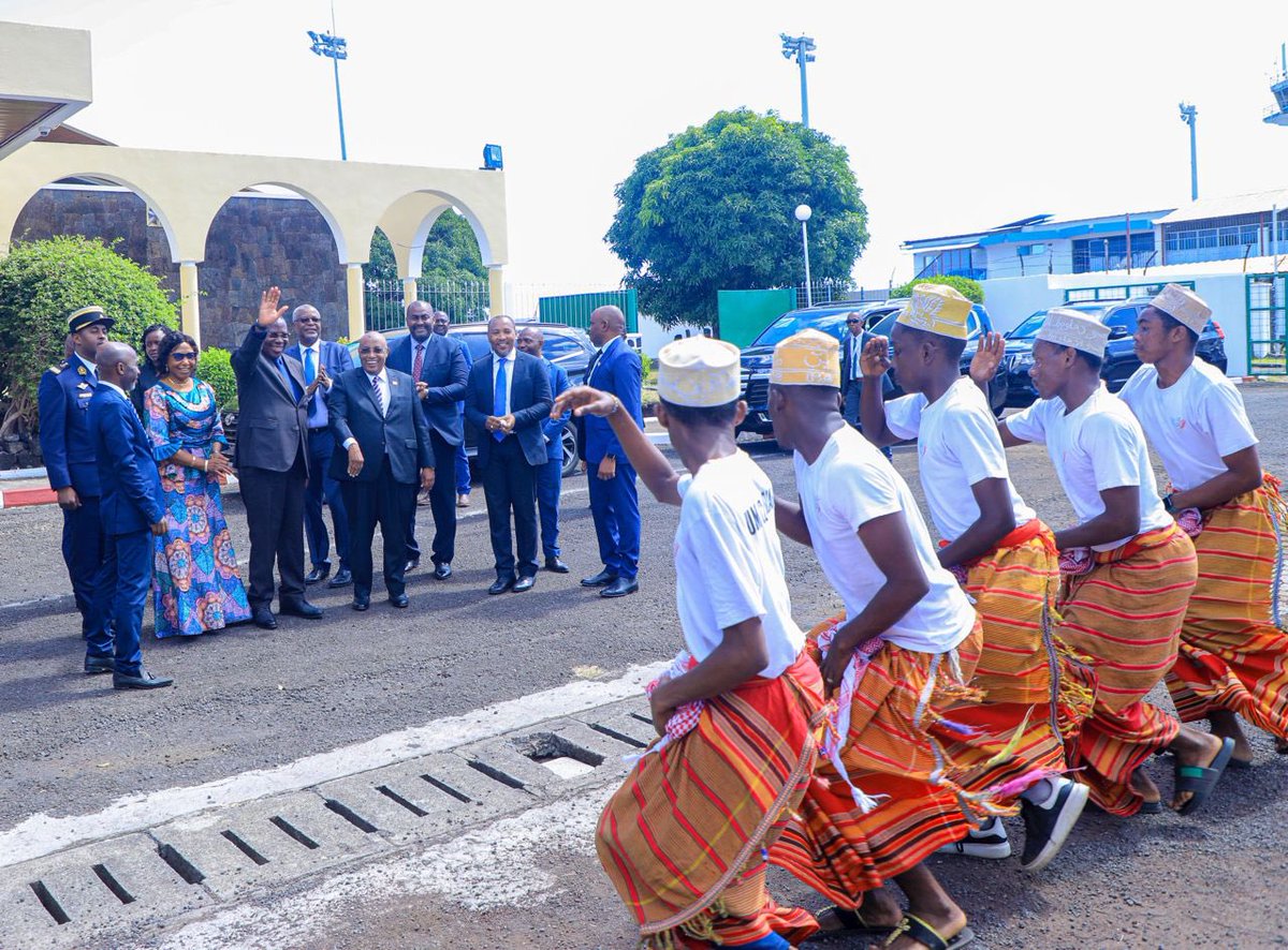 Yesterday, on May 25, 2024, Vice President Dr. Philip Mpango of Tanzania arrived at Prince Said Ibrahim International Airport in Moroni, Comoros. He is representing President Dr. Samia Suluhu Hassan at the inauguration of Comoros' President-elect Azali Assoumani scheduled for May
