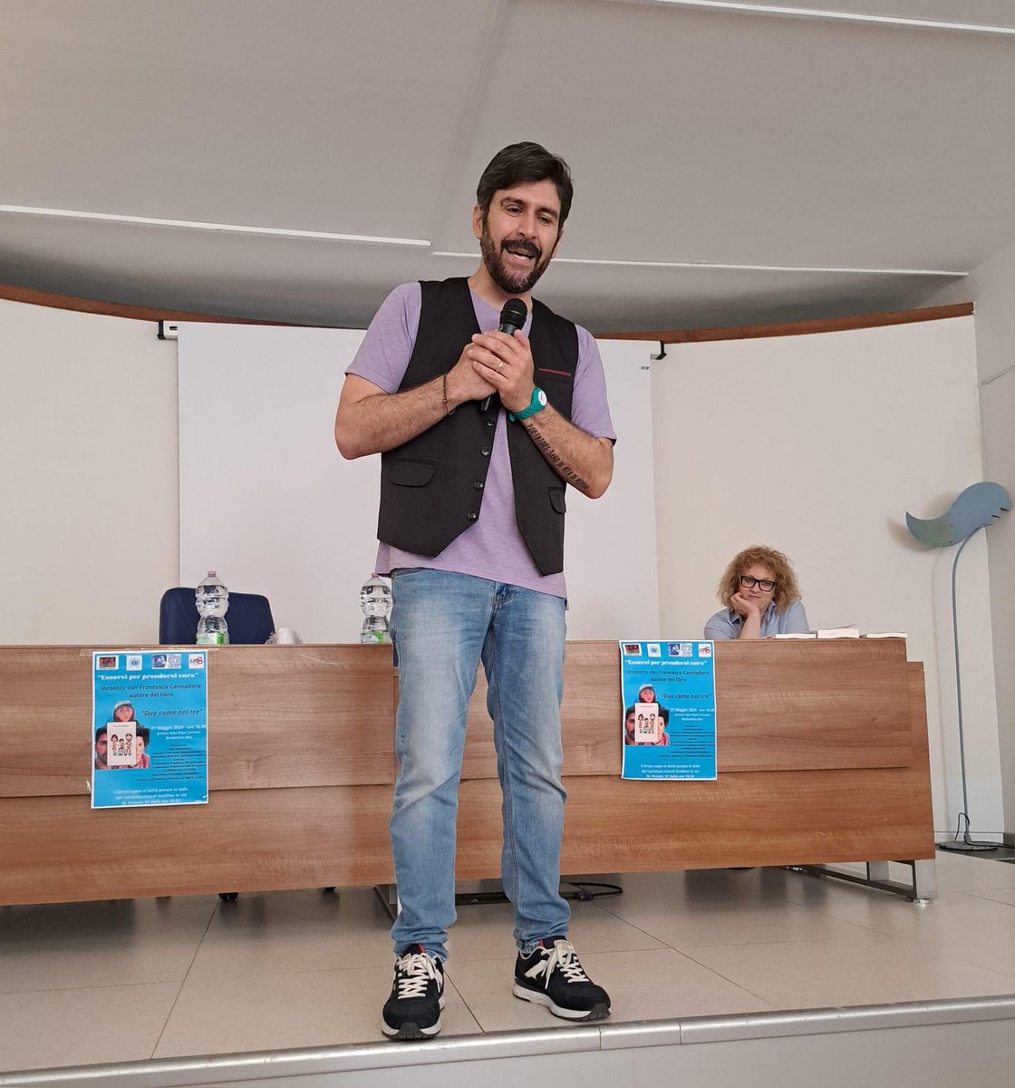 sabap_salerno's tweet image. Emozionante incontro quello con Francesco Cannadoro, autore del famoso blog "Diario di un padre fortunato", tenutosi martedì scorso al Carcere Borbonico di Avellino e promosso da Amdos Avellino in collaborazione con il Comitato UNICEF di Avellino e la Soprintendenza ABAP SA-AV.