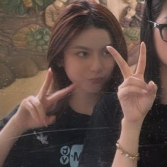 piployprim's tweet photo. JUST ONE SELFIE PLEASE I AM ON MY KNEES

♡ #GMMTVOuting2024 #primiily #piployrr #primpiploy #พรีมพิพลอย https://t.co/vLKChznqsG