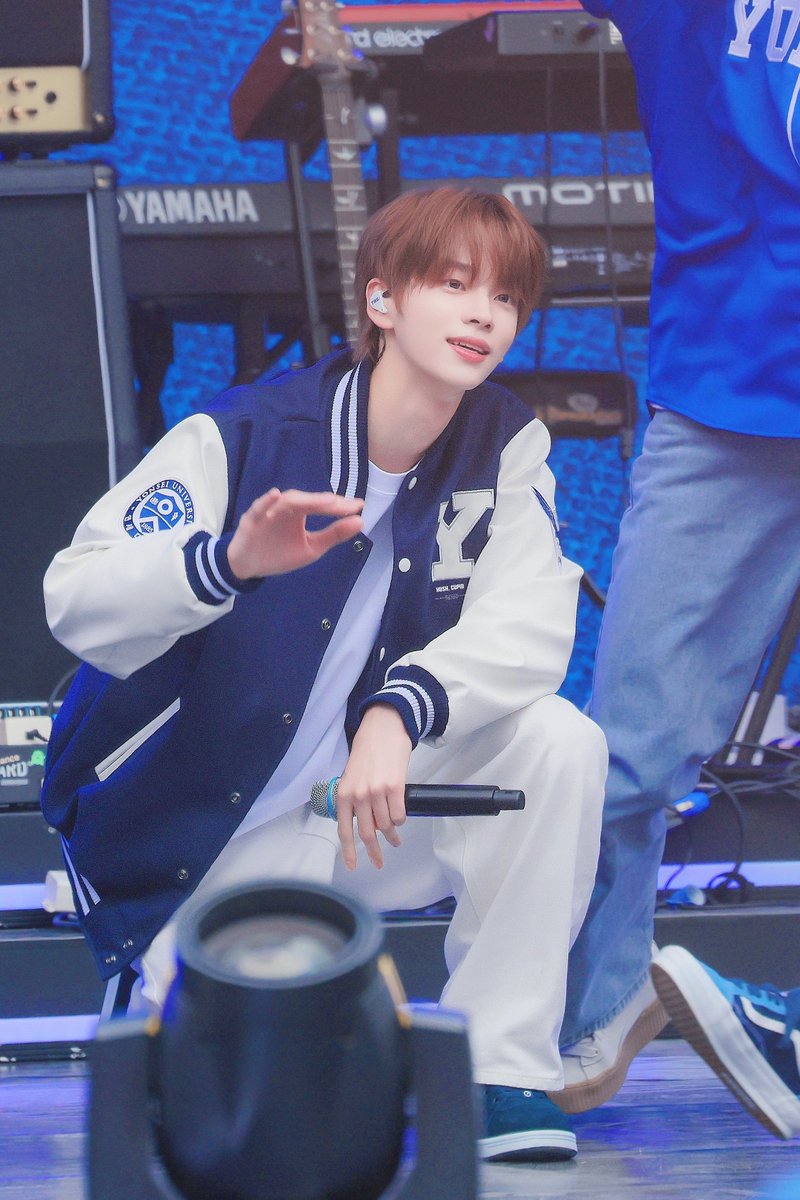 240525 아카라카 HQ

☁️🦅☁️

#TWS #투어스 #신유 #SHINYU