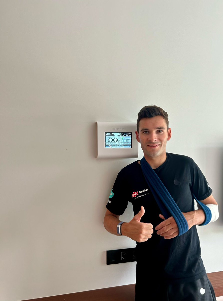 AlpecinPT's tweet photo. 🏥 After a first altitude boost in #montemarcello @GVermeersch had a check-up on the agenda yesterday 🩻

The fracture he sustained in #APE24 has healed sufficiently to resume outdoor training. Today Gianni will join @LeTour pre-selected riders in La Plagne 👍

#alpecindeceuninck https://t.co/IbvXPSTo5E