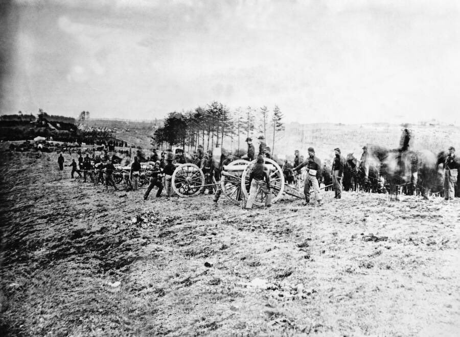 THIS PHOTOGRAPH IS THE
1st PHOTO TAKEN OF THE
AMERICAN ARMY IN COMBAT
Taken by- Andrew J. Russell

1st Connecticut Battery
Fredericksburg, VA..

Battle of Fredericksburg 
December 11th - 15th, 1862..
A victory for 
Confederate Troops under
General Robert E. Lee..

This was one of