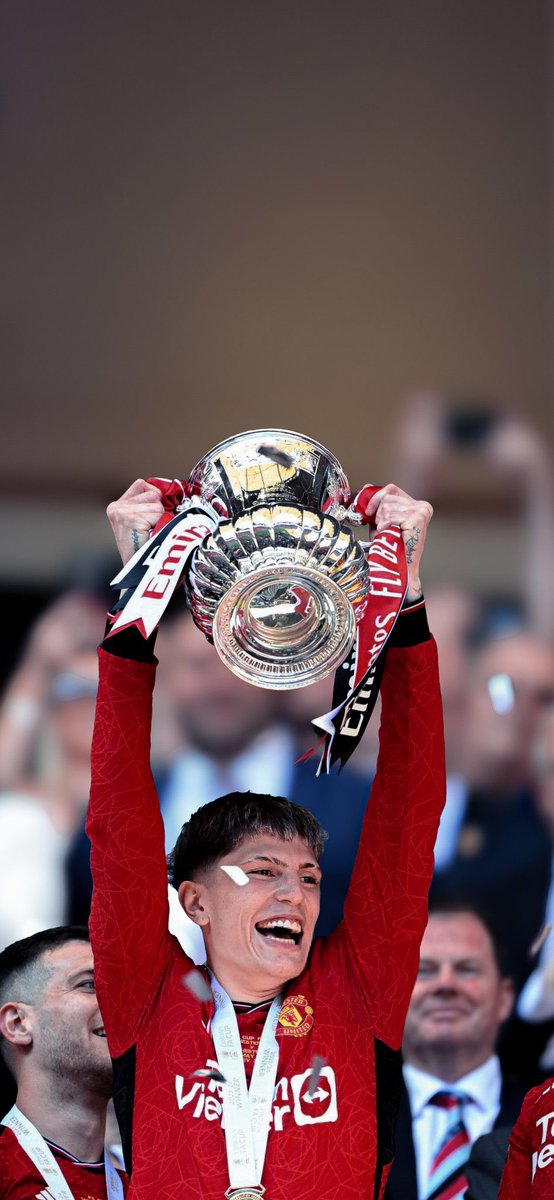 angryginge tweet media