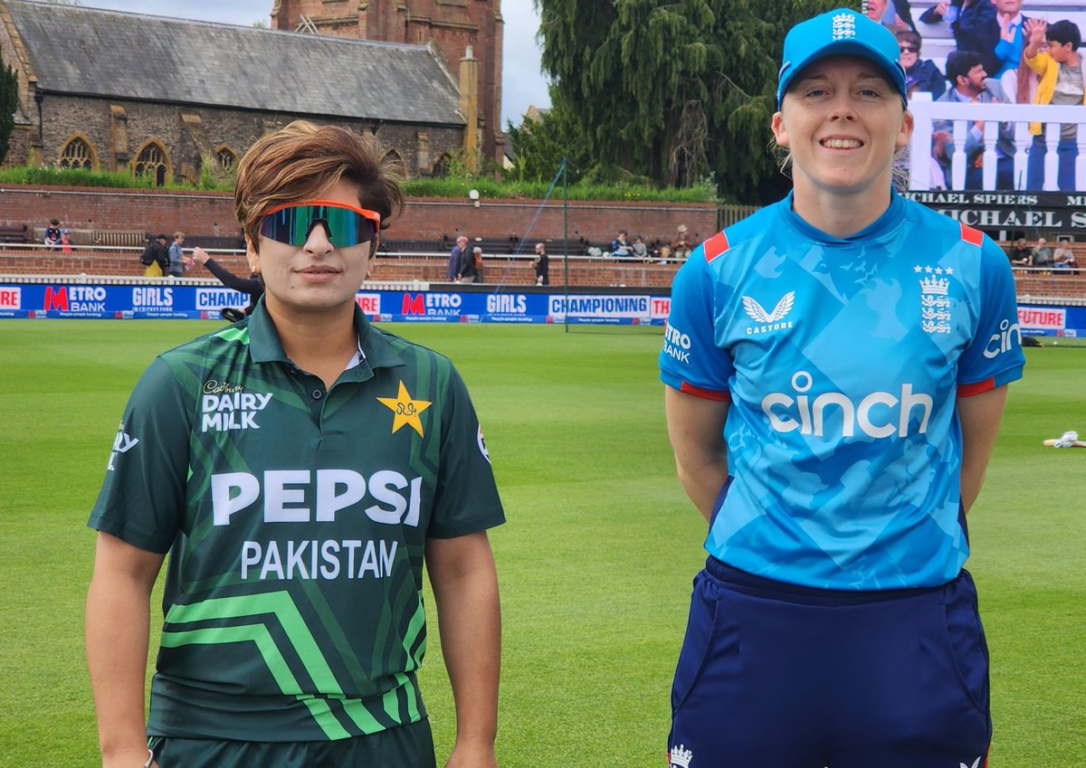 🚨 TOSS UPDATE 🚨 Pakistan win the toss and elect to bat first 🏏 #ENGWvPAKW | #BackOurGirls