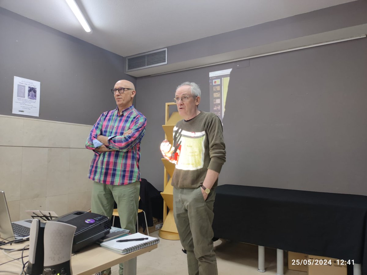 AblogEp's tweet photo. 25 mayo. Presentación de "Lecciones Robadas" coordinada por Luis Vivas y organizada por epAlv en la Librería Muga. 
👏🏼👏🏼👏🏼👏🏼👏🏼✊🏼 https://t.co/IfoWPCgE3c