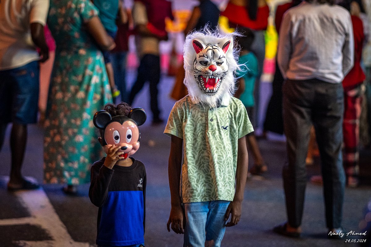 nazly's tweet photo. Random scenes at the Vesak pandol at the Grandpass Junction in Colombo. 🪷✨ https://t.co/GtOJW2iExb