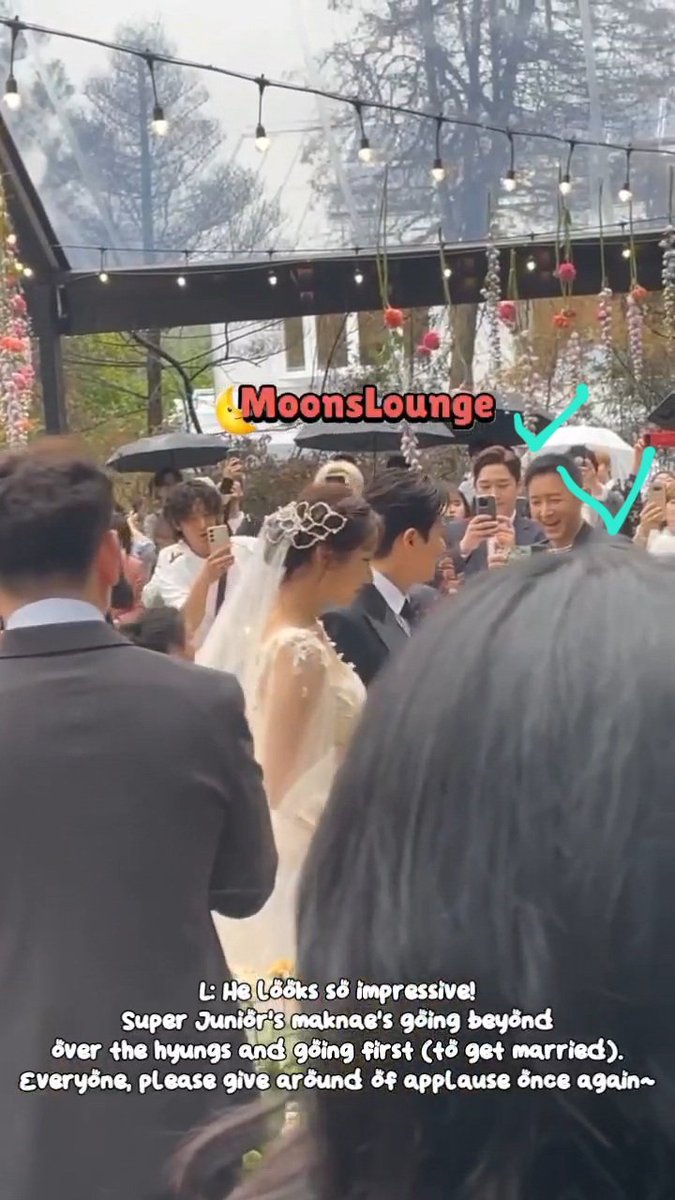 _MoonsLounge's tweet image. [SUB] Leeteuk as the wedding host ment~

SJ members checked:
Leeteuk
Heechul
Hangeng
Yesung
Kangin
Shindong
Sungmin
Eunhyuk
Donghae
Kyuhyun

Siwon's maybe somewhere too~