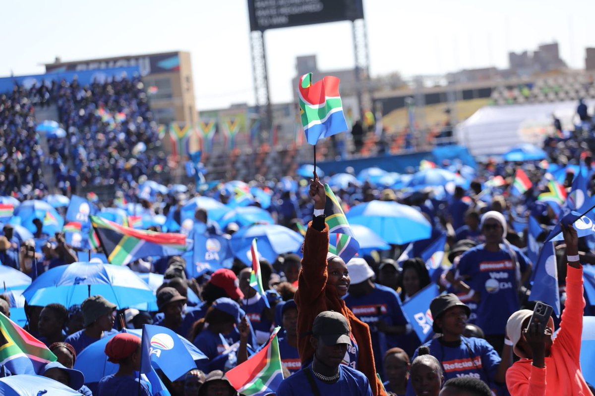 🔔 We are LIVE. Grab your popcorn and drink of choice to enjoy an afternoon of fun and inspiration as DA leadership unpack the DA’s rescue plan for South Africa. Live stream the rally on our YouTube or Facebook page: youtu.be/YqyTYY9JqHM