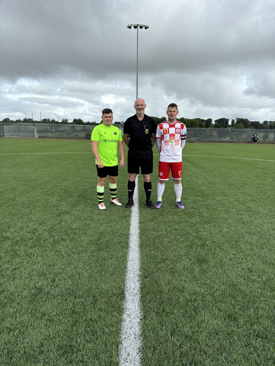 CBL Second Division Cup Semi Final Croatia Fermoy v EvCore Gym Captains Pic L-R: Wayne Buckley (EvCore Gym), Denis Cronin (Referee) & Gabriel Barilar (Croatia Fermoy)