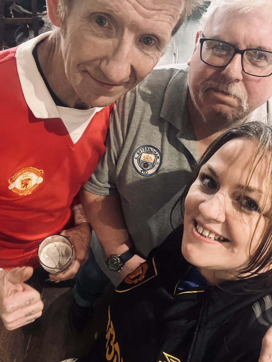 ❤️ What a smashing day and a well deserved win for <a href="/ManUtd/">Manchester United</a>  🏆

⚽️❤️⚽️❤️⚽️❤️⚽️❤️⚽️❤️

Still absolutely buzzing 🥂 #COYR
