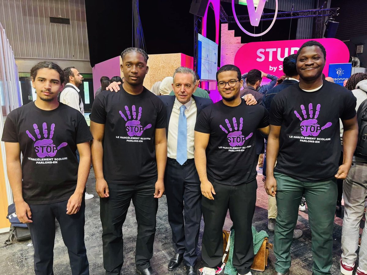 🇫🇷🇺🇸🚀De l’#Essonne à la #SiliconValley ! Bravo à Gaëtan, Ahmed, Manassé, Bachar et Boniface qui se qualifient pour la finale Kesk’IA à #Vivatech avec leur #IA contre le #cyberharcèlement, et s’envoleront aux US pour l’exposer. Quelle créativité, quel engagement : rdv en finale !