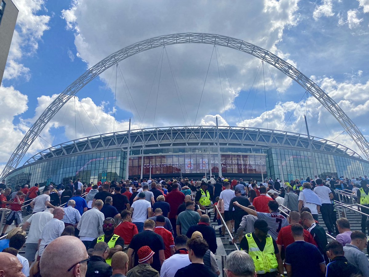 Ash Thomas tweet media