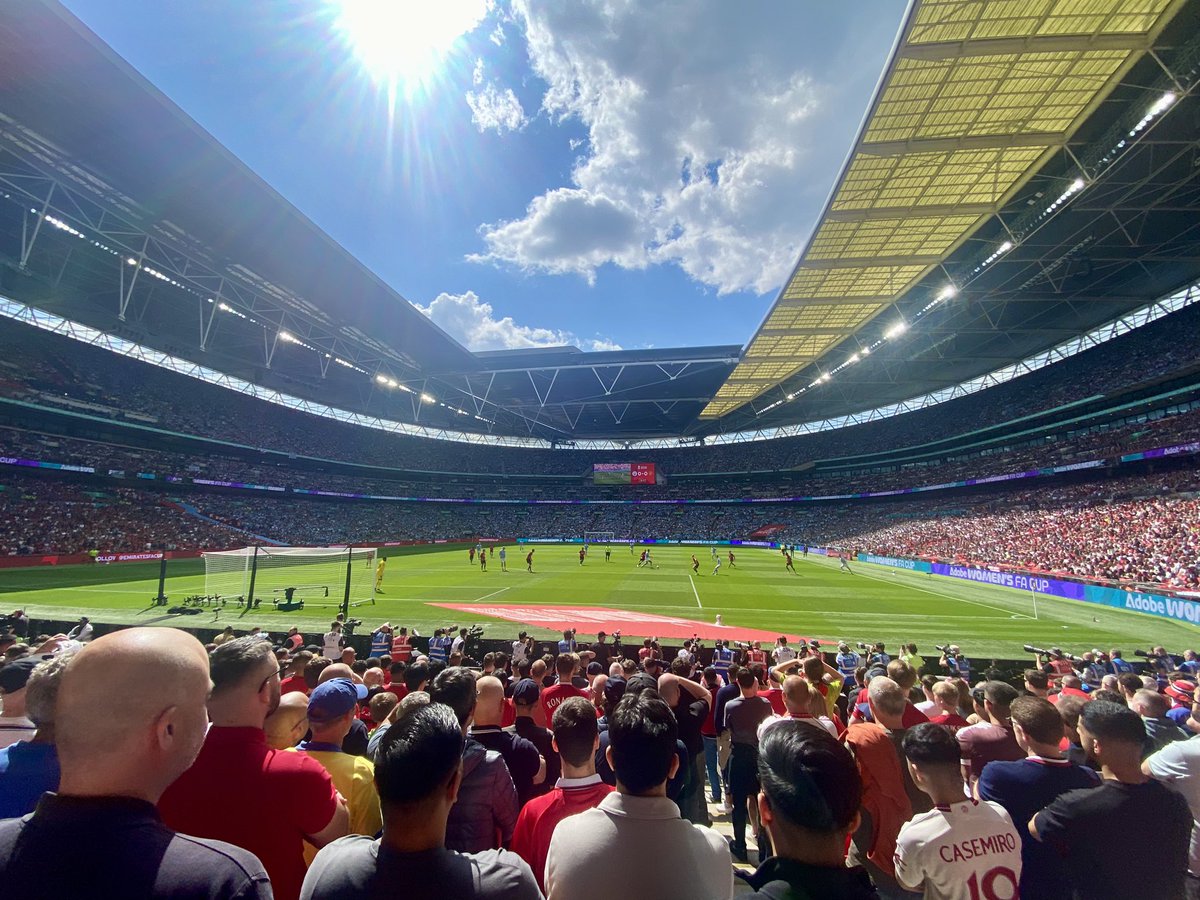 Ash Thomas tweet media