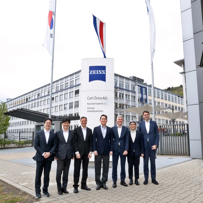 Samsung's CEO recently visited Zeiss headquarters and met with their CEO alongside the CEO of ASML