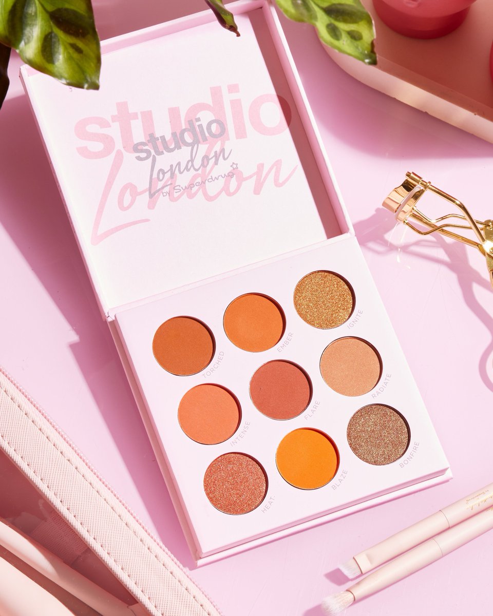 The summer is heating up – have you tried the Studio London Bold Heat Eyeshadow Palette? A stunning mix of mattes and shimmers in warm tones to create any day or night look! ☀️✨ shorturl.at/Uc6Qy