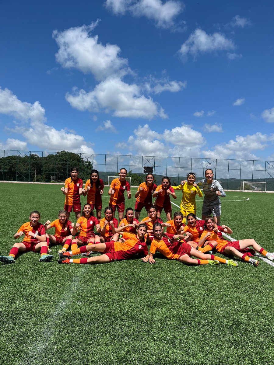 U-15 Genç Kızlar Ligi 4. Grup son maçında Tuzla Sahil Spor’u 3-0 yenen takımımız grubunu gol yemeden namağlup tamamladı. 💪