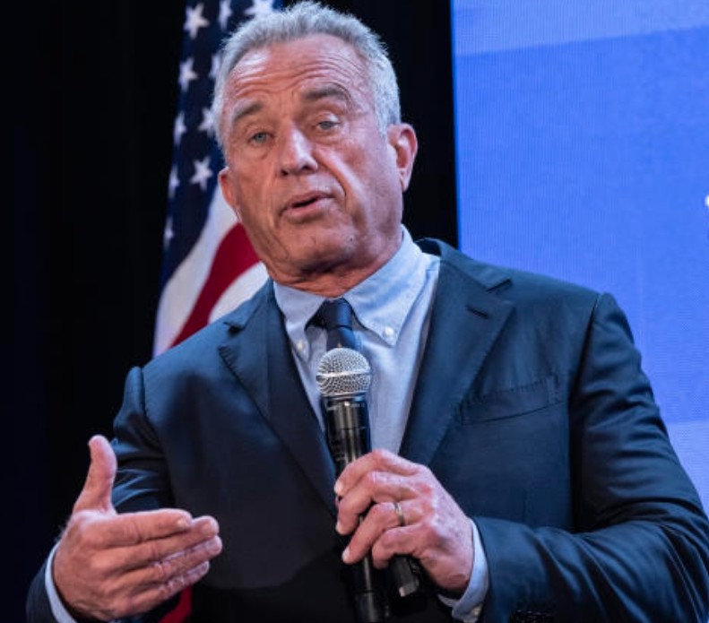 AmyLynnStL's tweet image. What's the first thing that comes to mind when you think of RFK Jr?