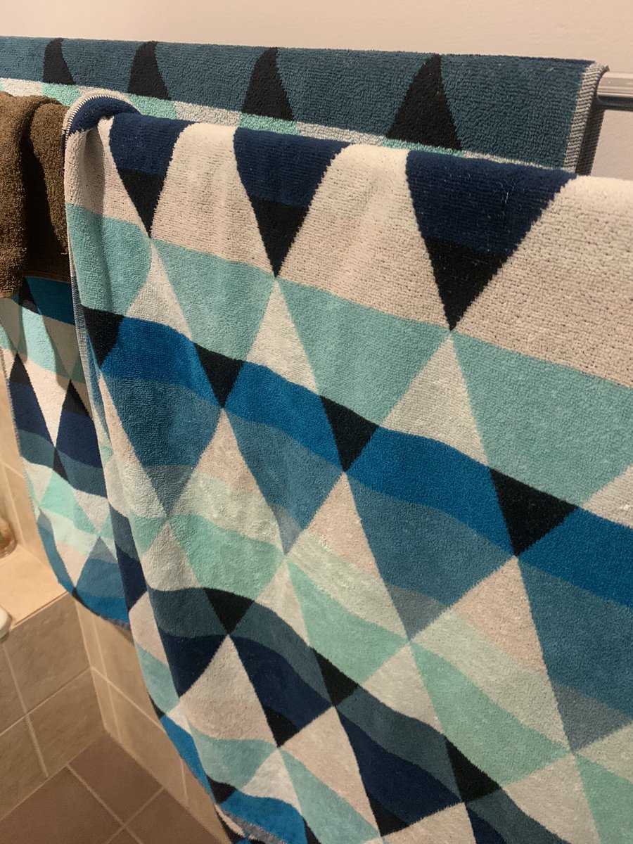 GamerSomebody25's tweet photo. @Memeulous Towels for my birthday and Christmas (I was 10 and it was from very distant cousins) https://t.co/xNlMkIMBBQ
