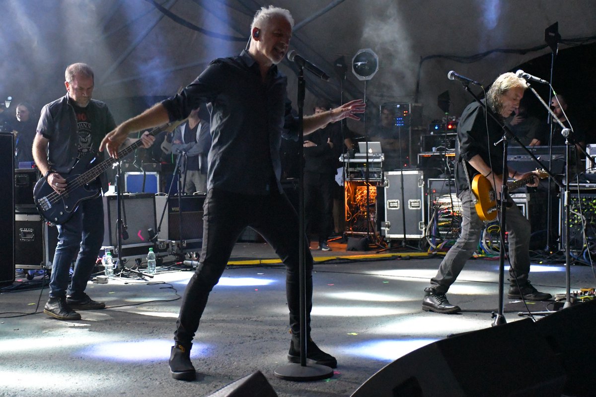 javierzubillaga's tweet image. Ya tengo mis entradas para los shows de @peyoteoficial, @Traidores_uy y @buitresok.
¡Pintó año de rock uruguayo clásico! 🤘