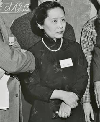 Dr. Chien-Shiung Wu was a pioneer in the history of 🧪 physics. As an immigrant to the U.S. from China, she did important work for the 💣 Manhattan Project. Learn more about Dr. Wu & @MnhtnProjectNPS ➡️ nps.gov/mapr/index.htm 📷 Smithsonian Institution #APAHM #AMNHPI