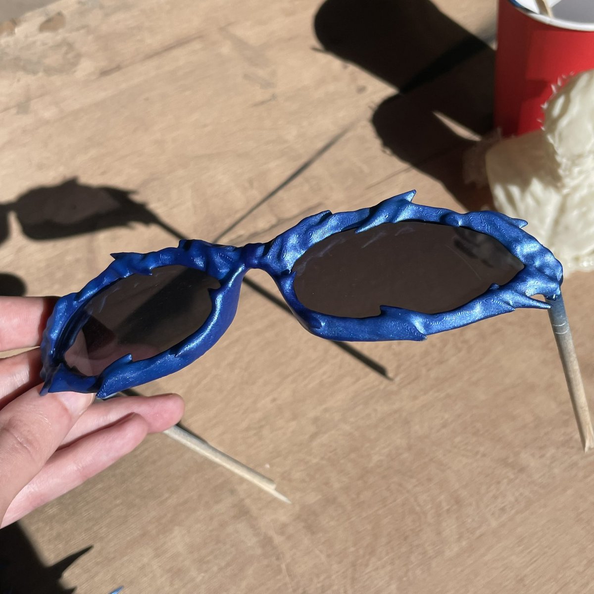 Test experiments with painting the prototype of my dragoneye glasses
🗡🖤🧿