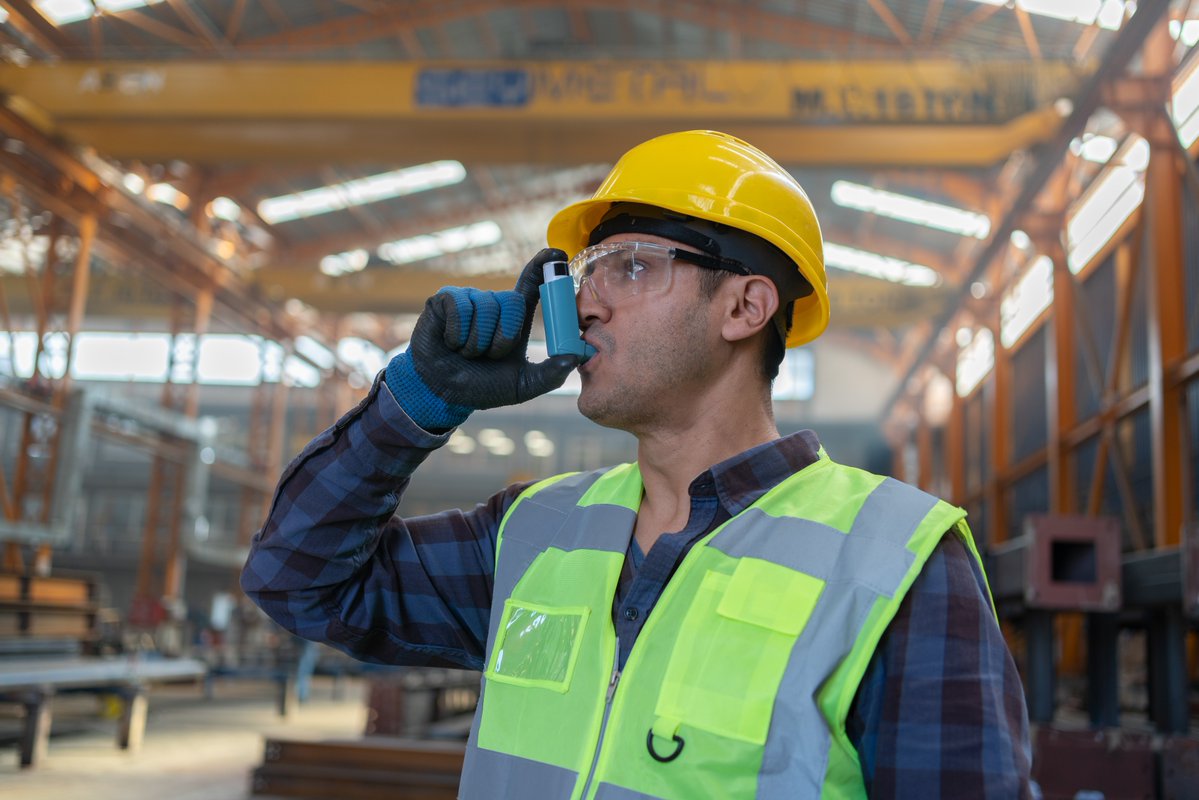 Asthma triggers can be in the workplace. Worsening asthma or new onset asthma in a worker should raise questions about workplace causes. Find resources on causes and symptoms of work-related asthma: bit.ly/49D9g3S #AsthmaAwarenessMonth #AAAM2024