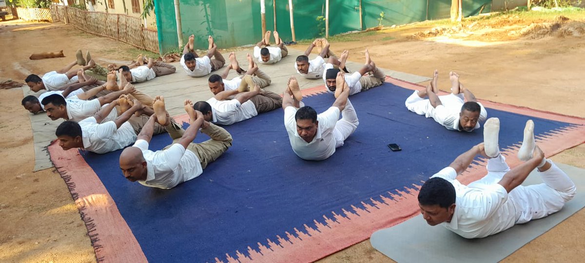 On 26/05/2024, 1st Bn Sashastra Seema Bal Sonapur conducted Yoga & Meditation activities under Meri Life month-long Mass Mobilization Campaign (05th May to 5th June,2024) to maintain a healthy lifestyle. @SSBFTRGUWAHATI_ @SSB_INDIA