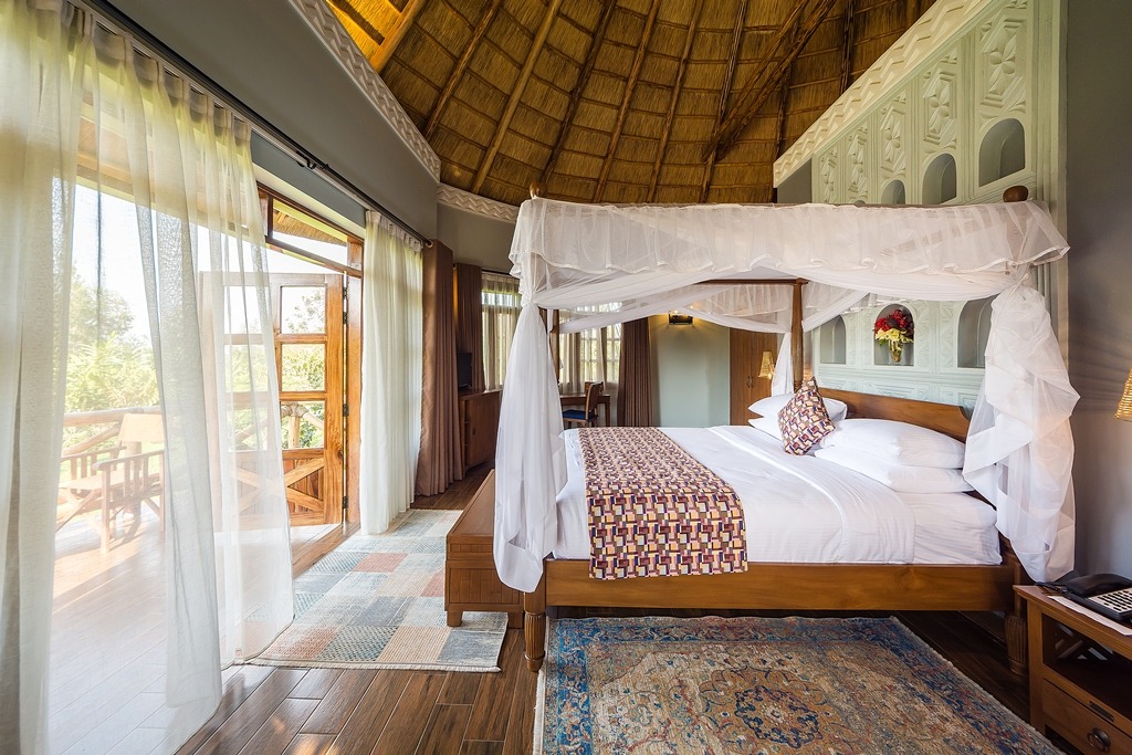 emburara's tweet image. Escape to your personal haven of sophistication and comfort. Experience the epitome of relaxation with the beautiful rooms at the Farm Lodge 
#Lifeonthefarm #EmburaraFarmLodge #AuthenticExperience