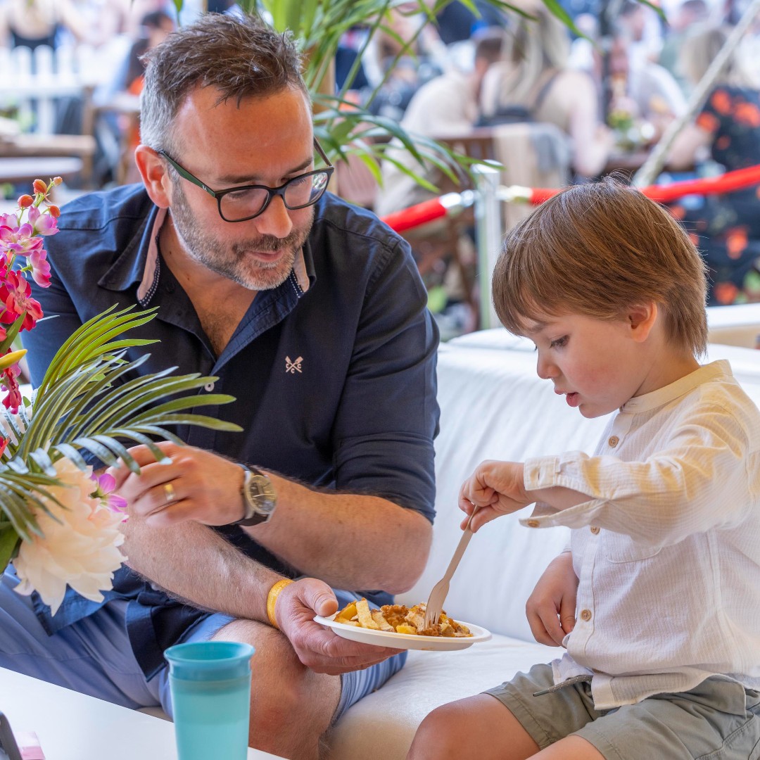 Did you know that kids under 10 go free at Taste of Dublin! Bring the whole family to Merrion Square and enjoy a day out filled with mouthwatering food, interactive experiences and great music. Book your tickets now at the link in our bio or at tasteofdublin.ie