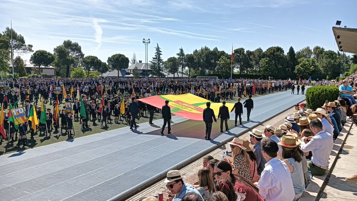 <a href="/Mtnezparamo/">José A Mtnez Páramo</a> <a href="/ColegioRetamar/">Retamar</a> Enhorabuena! Qué bien lo pasamos ayer