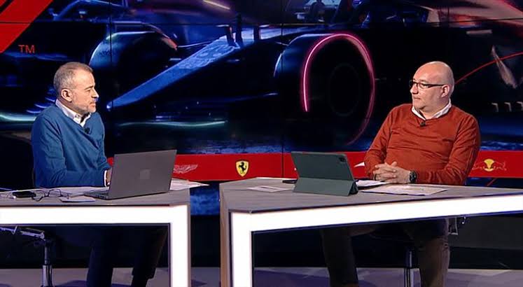 Mikrofon Başında Kim Var 🎙 (@kimdemikrofon) on Twitter photo 🏎 Formula 1 - Monaco GP
⏰ 16:00
📺 beIN SPORTS 4
💻📱 beIN CONNECT
🎙 <a href="/uygarkaraca/">Uygar Karaca</a> & <a href="/JasonlTahinci/">Jason Tahincioğlu</a>
🏁🏁🏁🏁🏁🏁🏁🏁🏁🏁🏁🏁
⏰ 15:00
🏎 Start Line
⏰ Yarış Sonu
🏎 Finish Line
🎙 <a href="/gokhantelkenar/">Hami Gökhan TELKENAR</a> & <a href="/KorhanSavran/">Korhan Şavran</a> 🏎 Formula 1 - Monaco GP
⏰ 16:00
📺 beIN SPORTS 4
💻📱 beIN CONNECT
🎙 <a href="/uygarkaraca/">Uygar Karaca</a> & <a href="/JasonlTahinci/">Jason Tahincioğlu</a>
🏁🏁🏁🏁🏁🏁🏁🏁🏁🏁🏁🏁
⏰ 15:00
🏎 Start Line
⏰ Yarış Sonu
🏎 Finish Line
🎙 <a href="/gokhantelkenar/">Hami Gökhan TELKENAR</a> & <a href="/KorhanSavran/">Korhan Şavran</a>