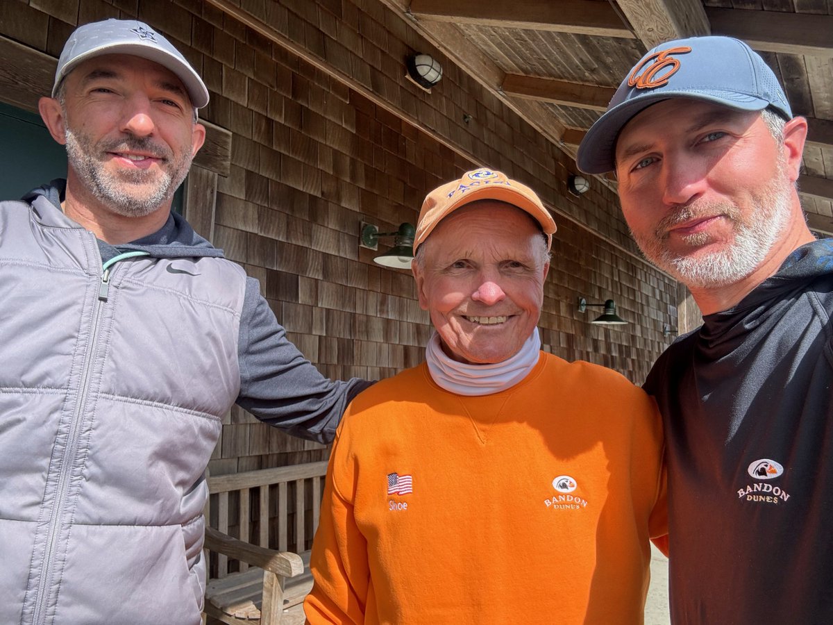 Mike  Viscuso and good friend Chris Rothe making their 2nd trip out of Blue Bell, PA.  Blue Bell was originally  known as  Pigeontown because of the large flocks of now extinct Passenger Pigeons that gathered there.  This has nothing to do with weather.
@BandonDunesGolf