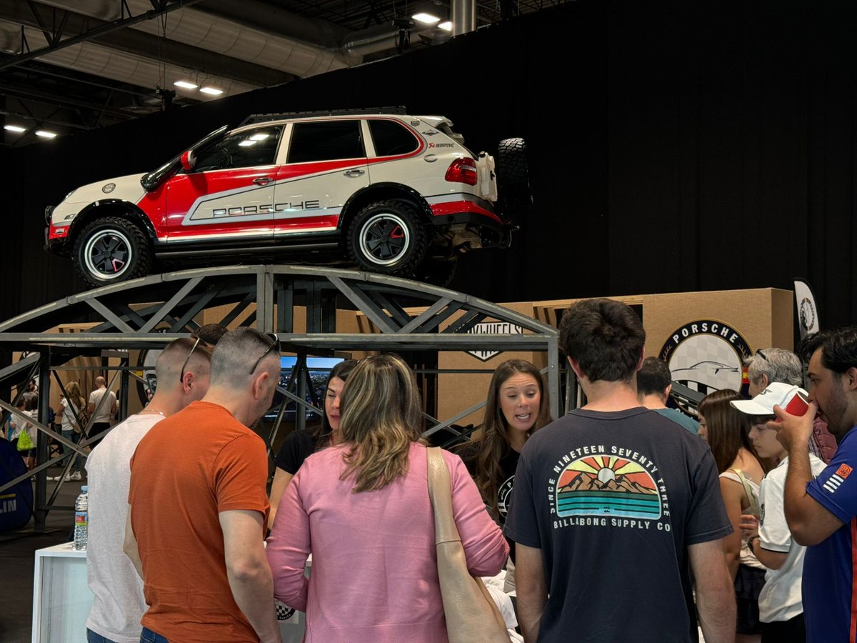 ¿Has pasado ya por el stand de Club Porsche? 📍

🏎️ Además, ofrecen una exposición histórica del Porsche 911, puedes explorar la evolución del modelo a lo largo de las décadas, desde sus primeros diseños hasta las últimas versiones lanzadas al mercado.

#MCE24 💫