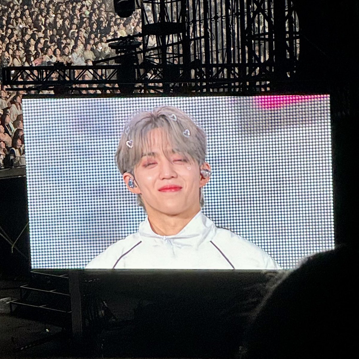 윤정한친구 :) 윤쩡 ♡ tweet media