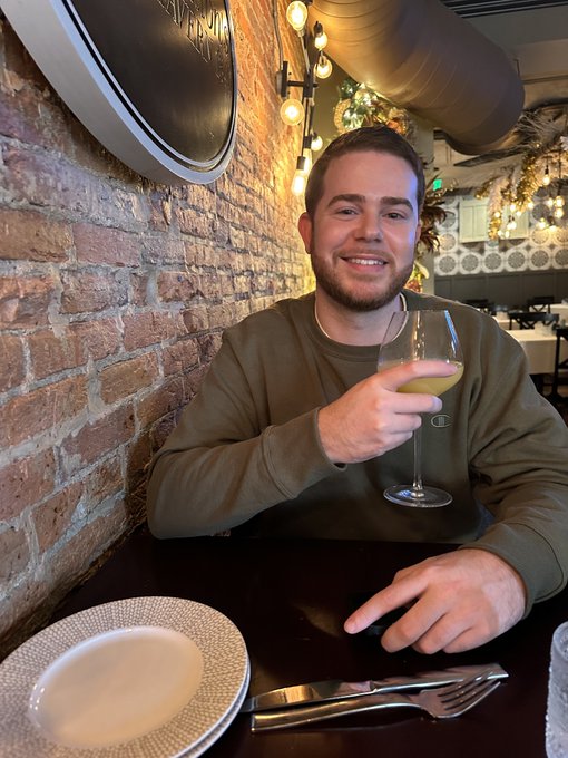 Dinner with him           or           a night with him https://t.co/YlP5owGki2<a href="/tag/myxanniversary"class="tags"><span>#myxanniversary</span></a>