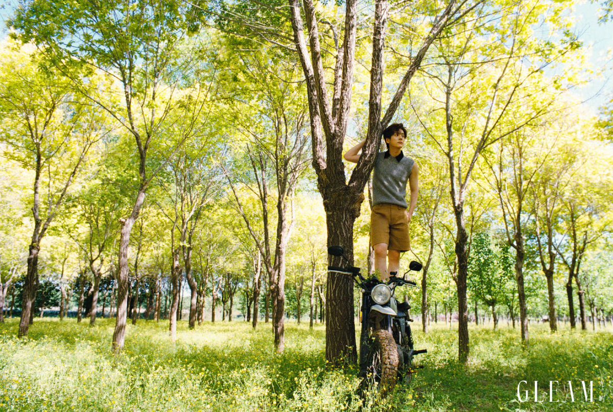 📸 Miles Wei for GLEAM Magazine May 2024 Issue #魏哲鸣 #WEIZHEMING #MILESWEI