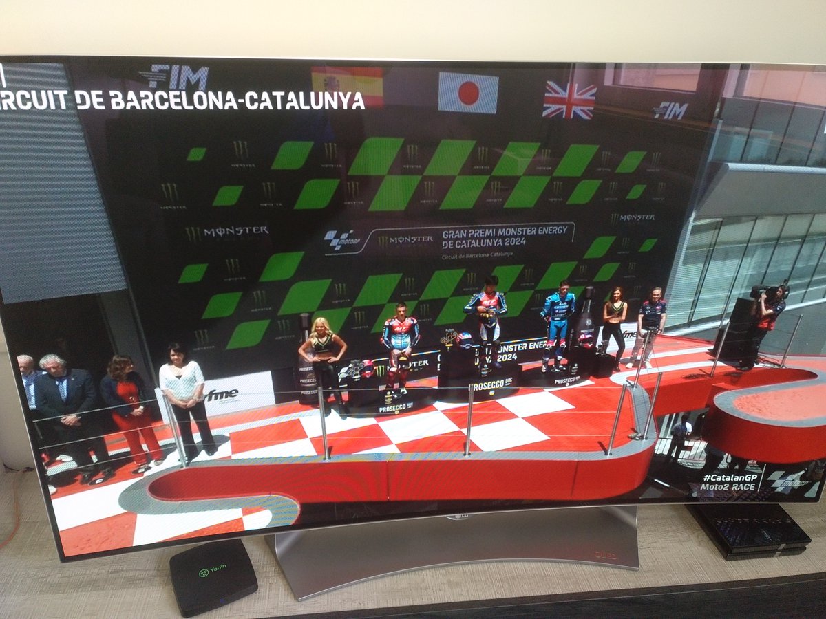 Carlos_Noroeste's tweet image. Y otra victoria para el #MSISpain de #Teo1Martin , na hay nada que se le resista, rallyes, circuitos y motos.
Cuanto le debemos los aficionados!
Gracias