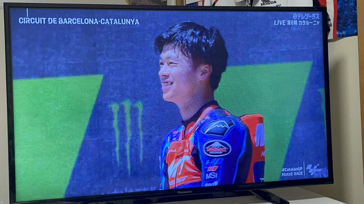 俺たちの小椋藍
優勝おめでとう🍾🎊㊗️

泣くよねこれ😭
うれしいうれしい

#MotoGP_jp 
 #小椋藍