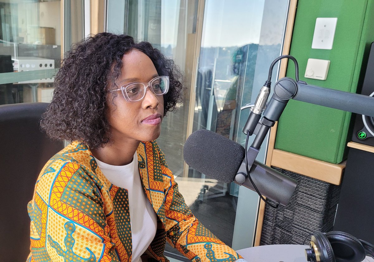 channelafrica1's tweet photo. [On-Air]
@MmatshekoMosito speaks to Nonopa Tenza, the CEO of @KevinotFarming

Tune in: @SABCPlus app | DSTV 802 | Open View 628 
Stream: https://t.co/41XZ0YHLMB
#PlantingTheSeed #ChannelAfrica #SABCNews https://t.co/udW67307Y6