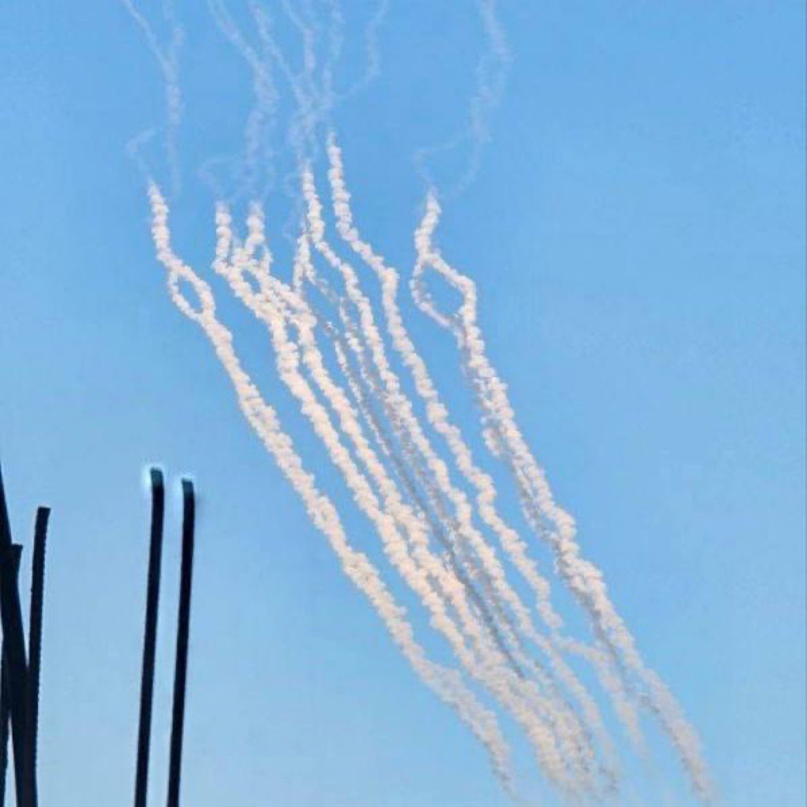 Ostrov_A's tweet image. According to Israel’s Ch.12, the barrage of rockets just fired at central Israel, was launched from #Rafah.

So don’t you dare, not for a second, lecture us not to go in there and root out every last Hamas SOB!
