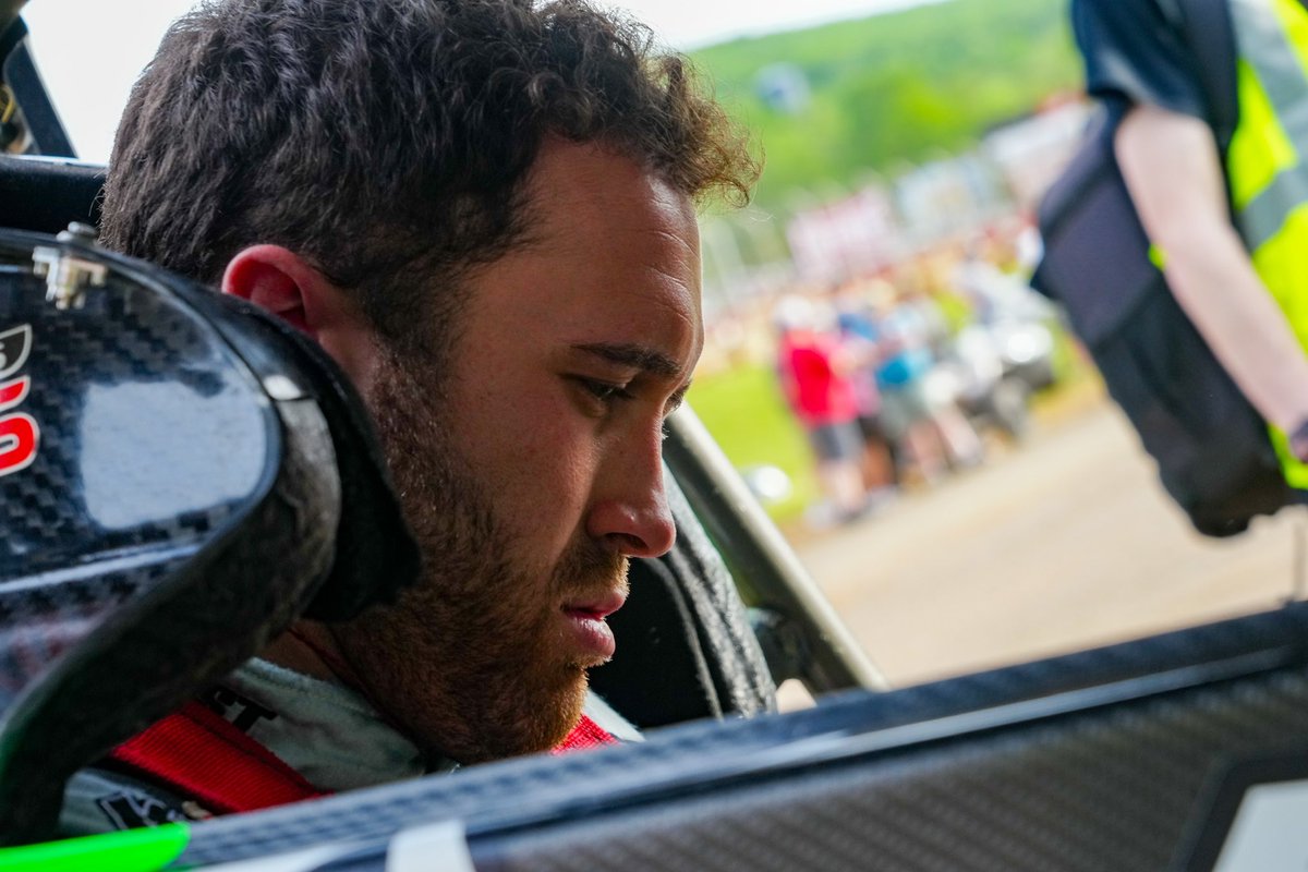 It’s the drivers birthday! Happy Birthday @carson_macedo!