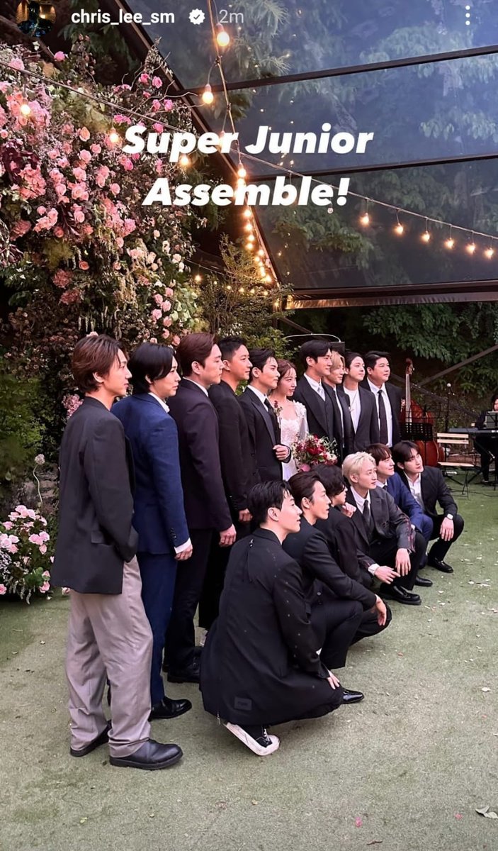 Everlastingfess's tweet photo. THE WAIT IS OVER ELFs! SUPER JUNIOR THE FIRST PHOTO IN 2024! KEEP PROM15E TO 13ELIEVE, SELALU BERPEGANG TEGUH PADA MIRACLE WALAUPUN KENA SORRY SORRY MULU KALO DITANUA KAPAN KUMPUL OT15 😭😭😭😭😭😭 https://t.co/apARqCJd6C