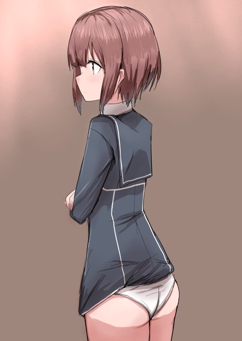 お題の済ました顔してるけどスカートがパンツに巻き込まれていてパンツ丸出しになっているのに気づいていないマックスシュルツちゃんです。 